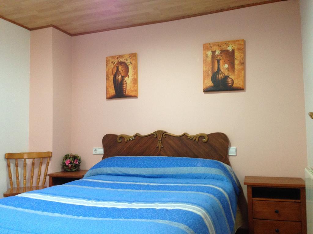 La Ontina Apartment La Puebla De Valverde Room photo